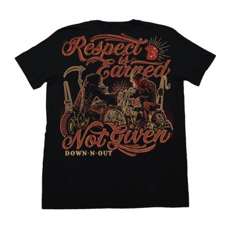 CAMISETA "RESPECT IS EARNED" DE DOWN-N-OUT
